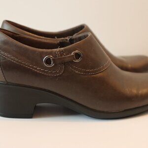 Clarks Collection Leather Side Zip Booties Size 10 Grey/Brown Casual